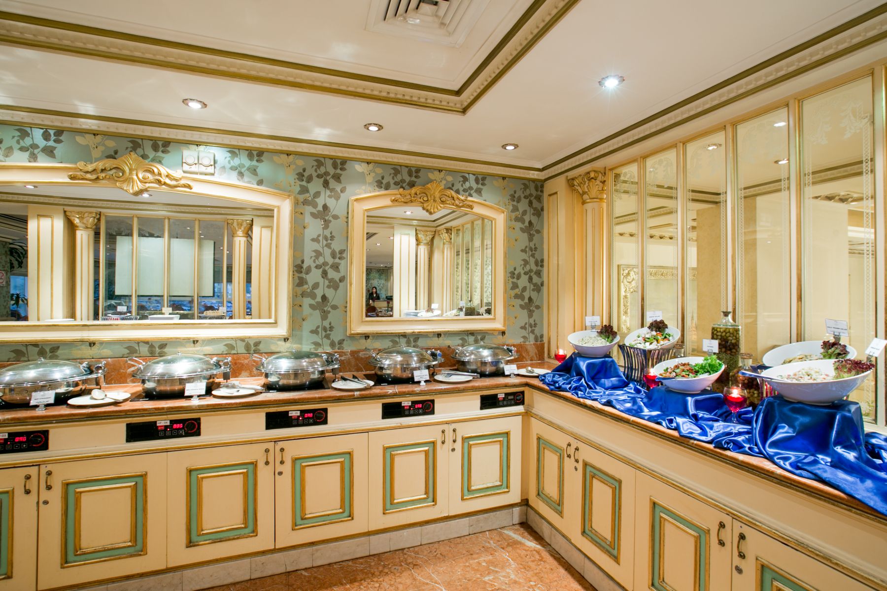 Moscow Hotel Restaurants - Dubai