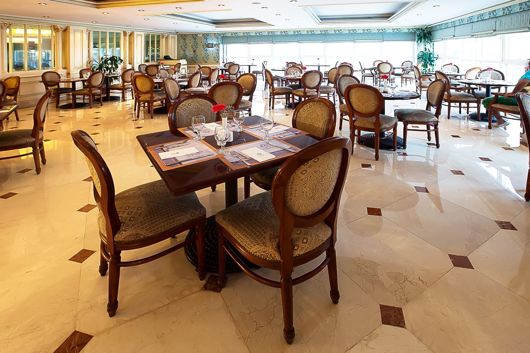 Moscow Hotel Restaurants - Dubai