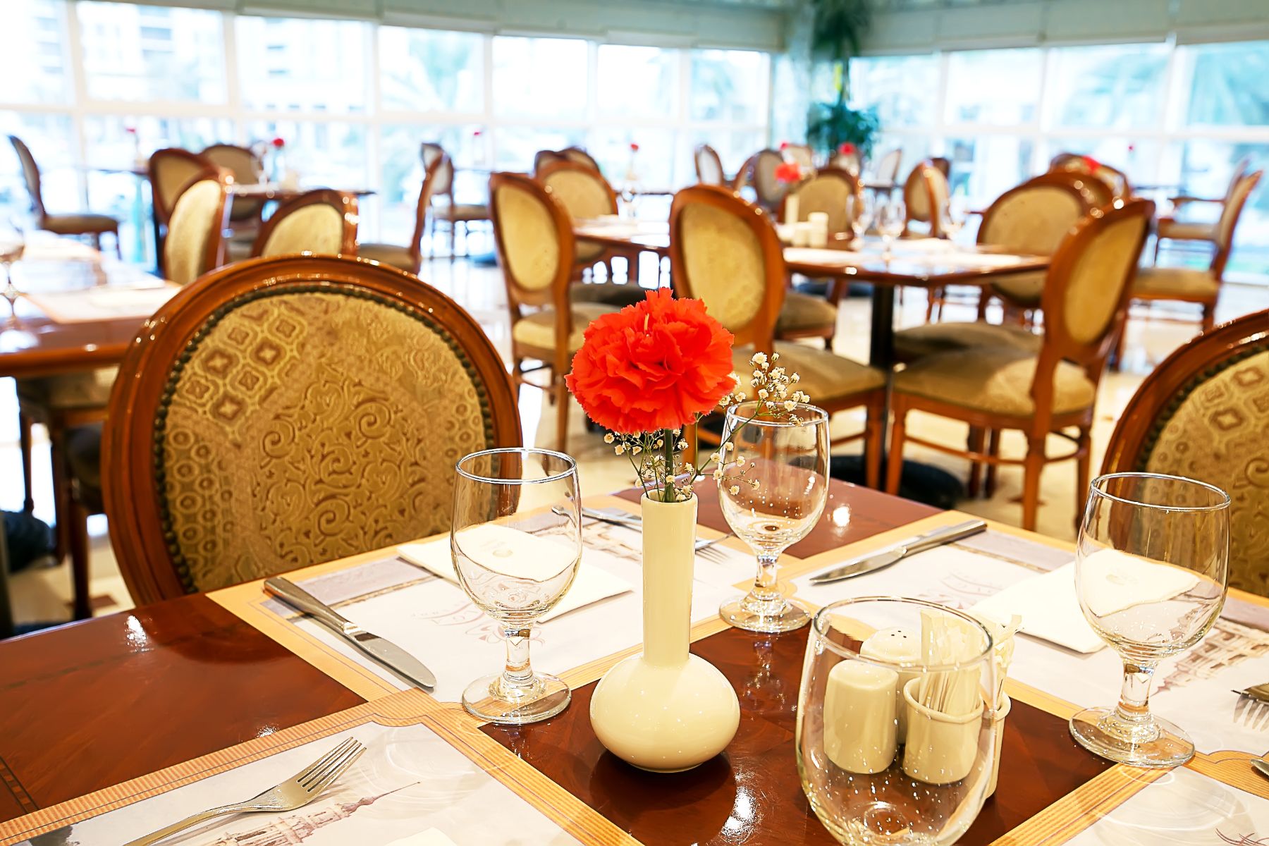 Moscow Hotel Restaurants - Dubai